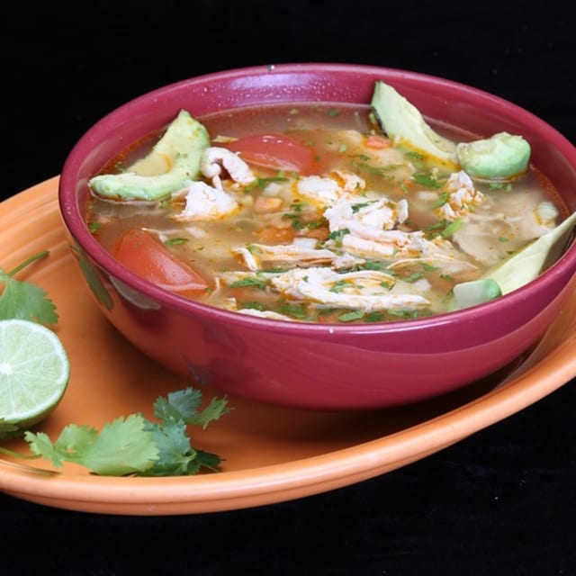 Caldo De Pollo.